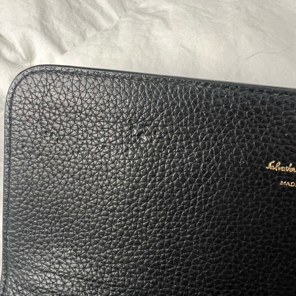 Salvatore Ferragamo calfskin city wallet - Picture 6 of 7